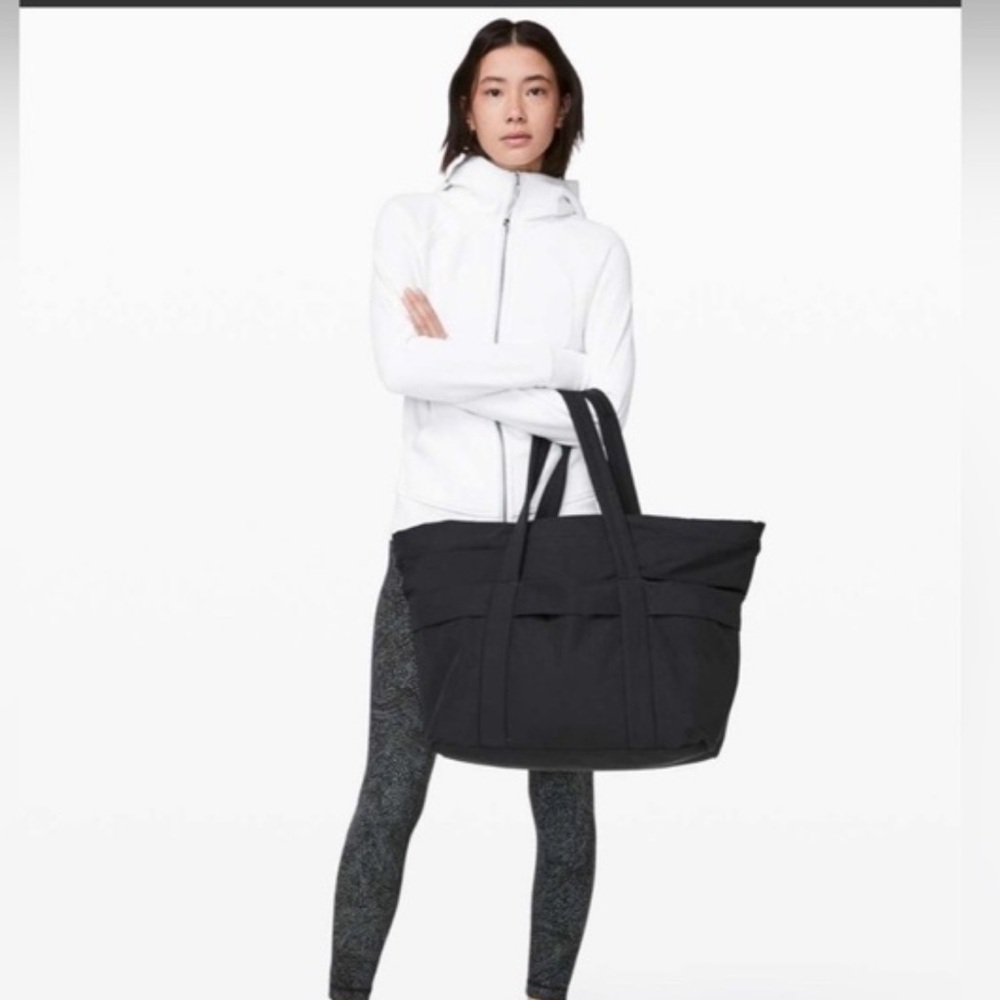 Lululemon On My Level Duffle Bag - Picture 11 of 12